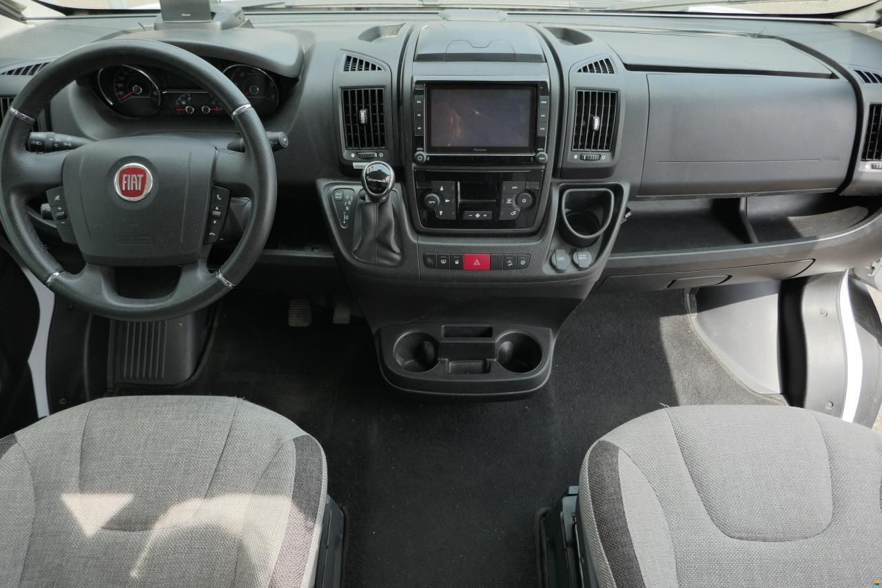Knaus BoxLife 600 ME mit Aufstelldach
