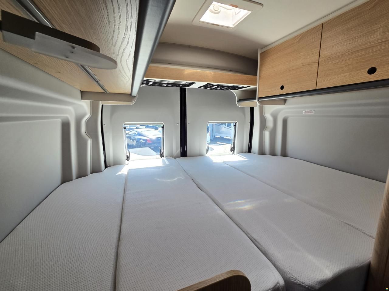 Sunlight Cliff 590 4x4