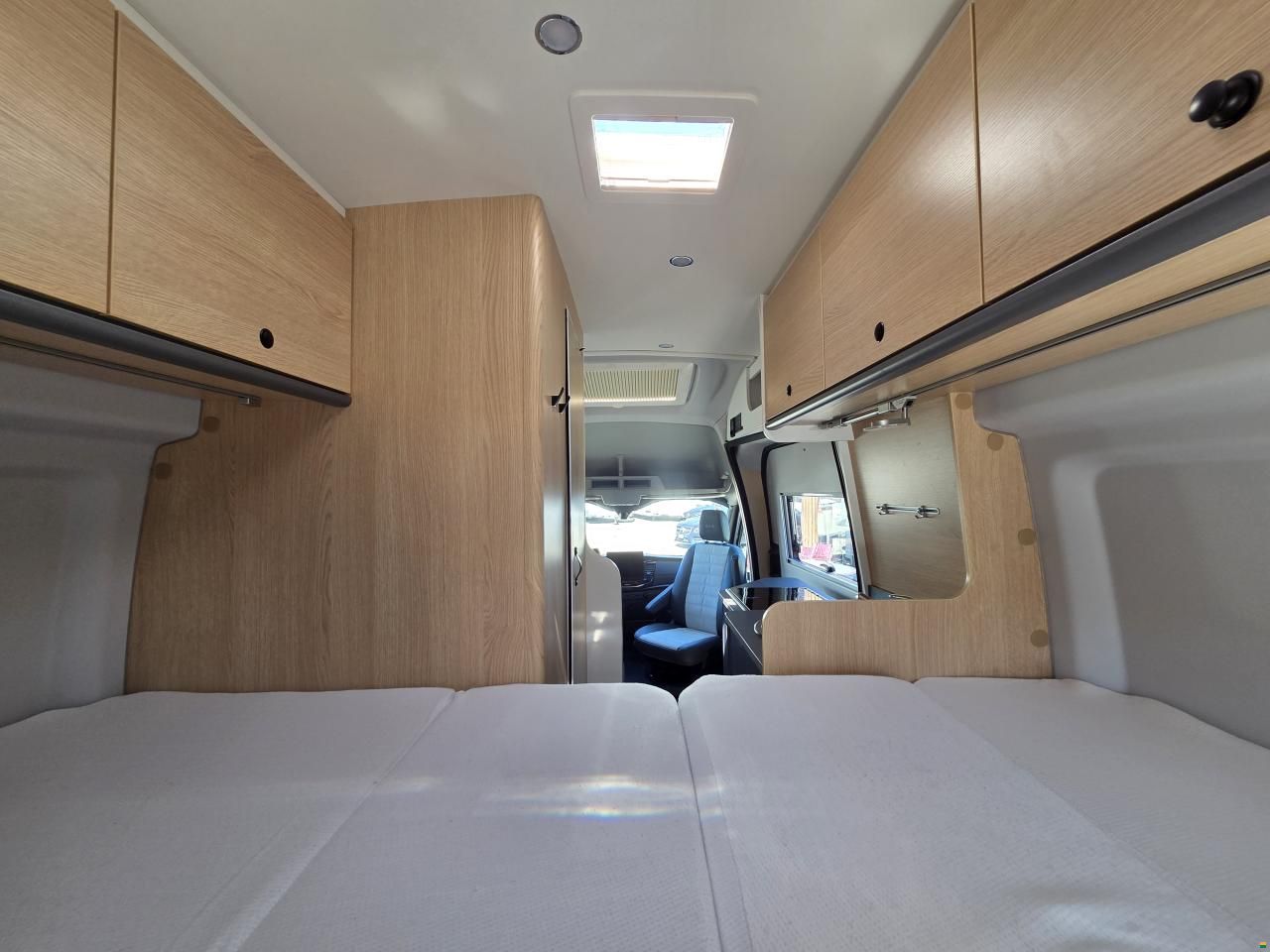 Sunlight Cliff 590 4x4