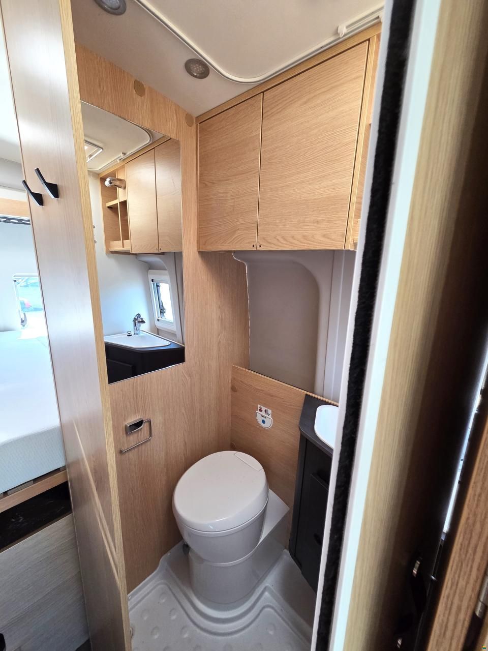 Sunlight Cliff 590 4x4