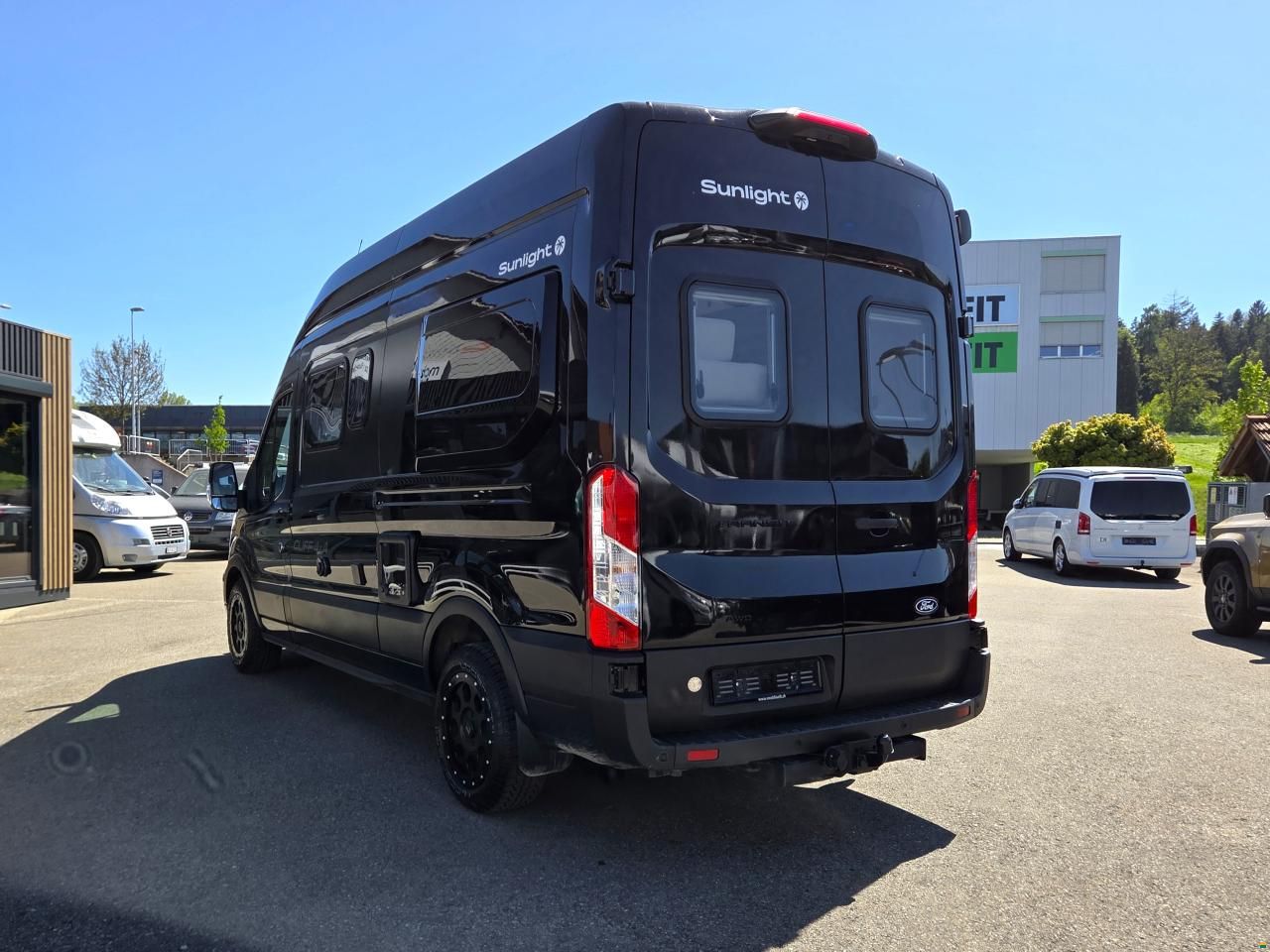 Sunlight Cliff 590 4x4