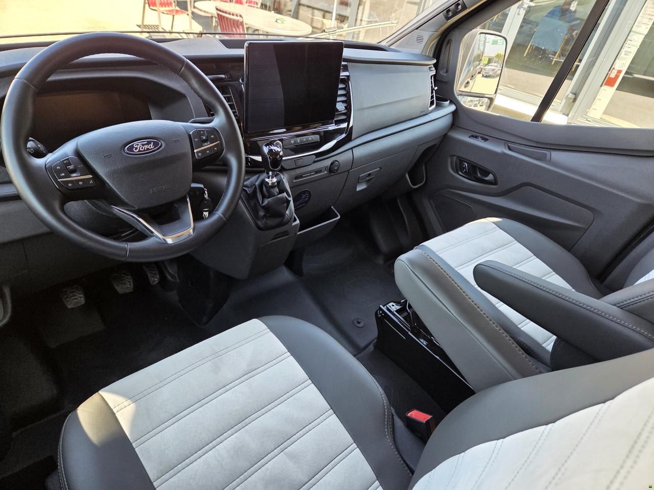 Sunlight Cliff 590 4x4