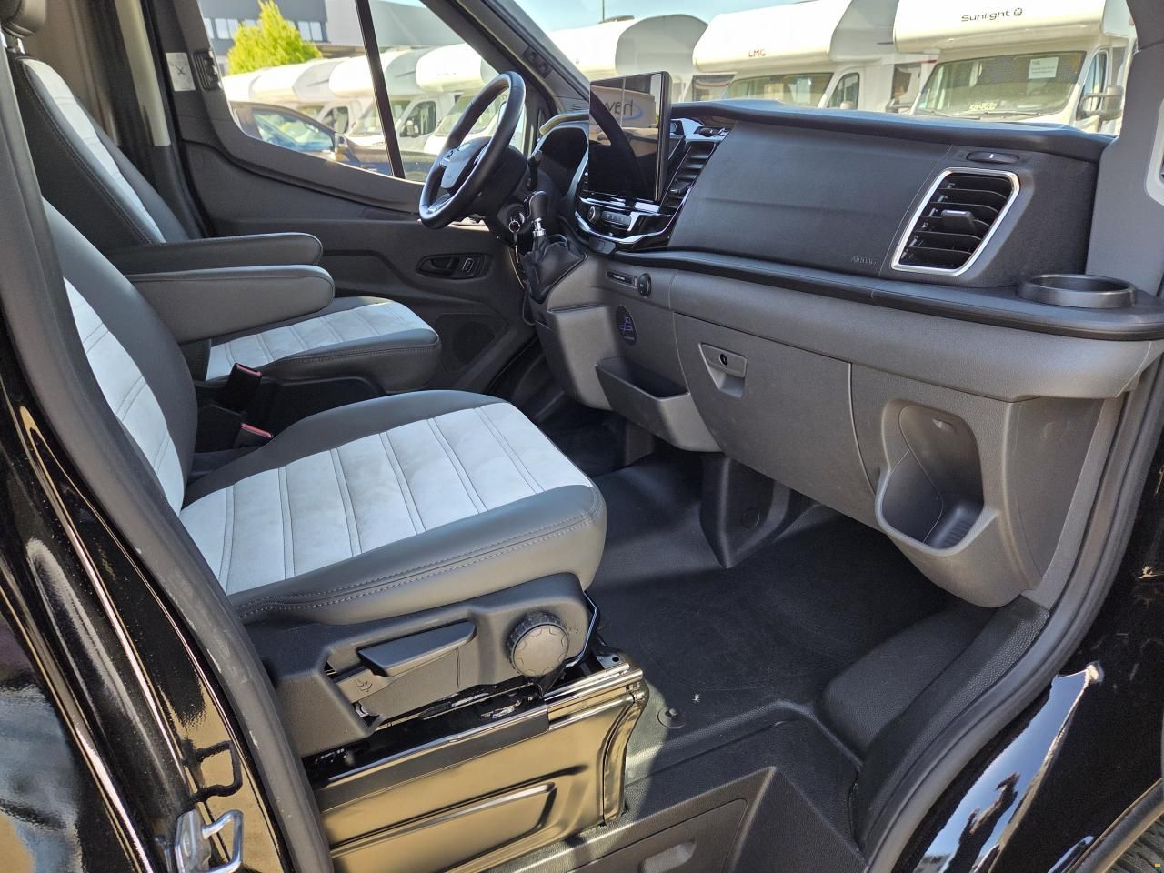 Sunlight Cliff 590 4x4