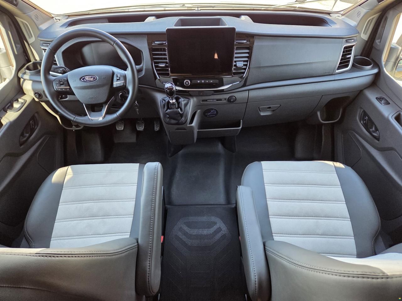 Sunlight Cliff 590 4x4