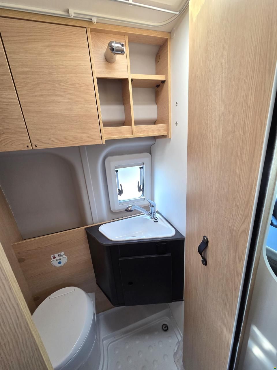 Sunlight Cliff 590 4x4