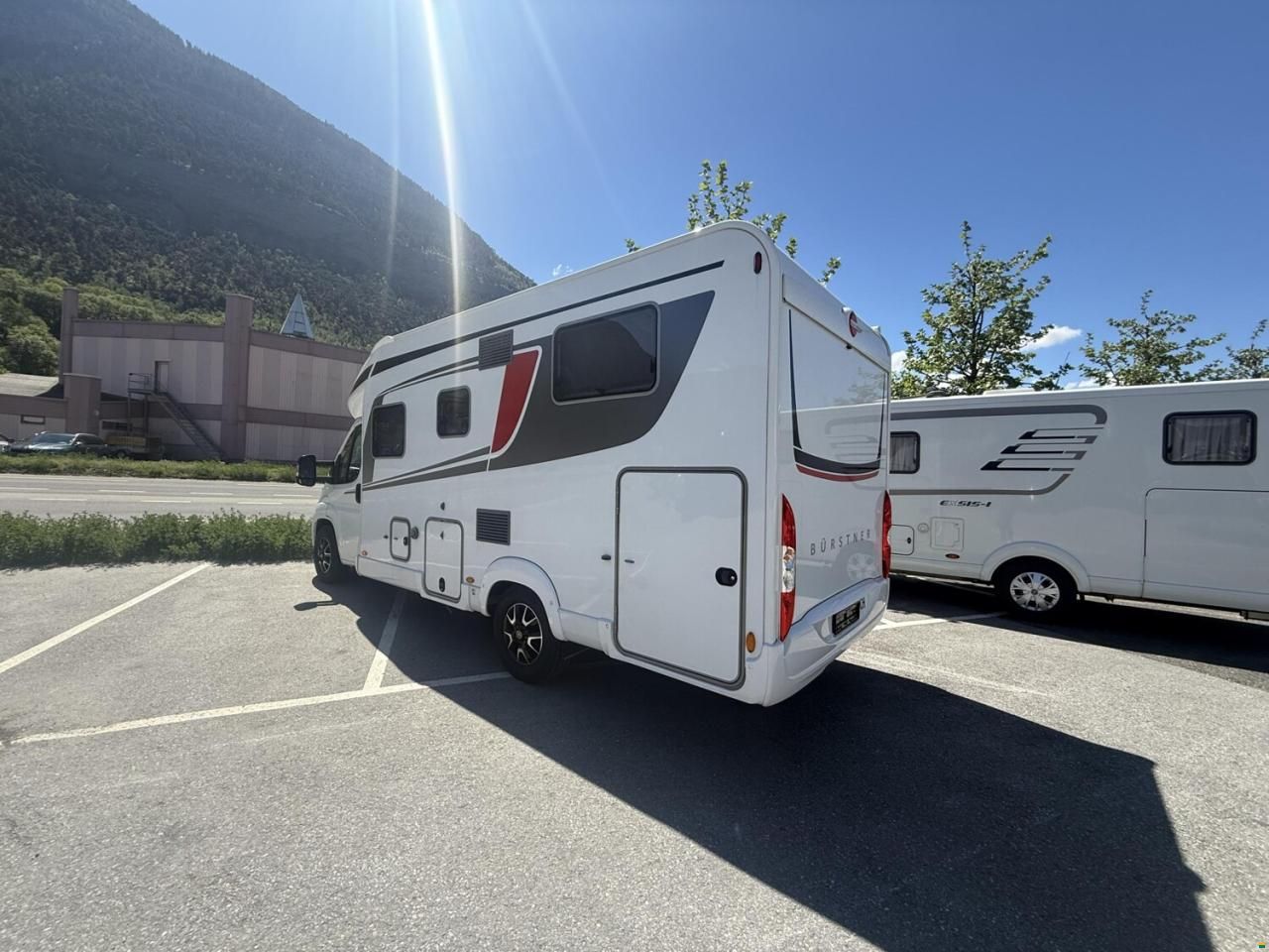 B&uuml;rstner Lyseo BT 690