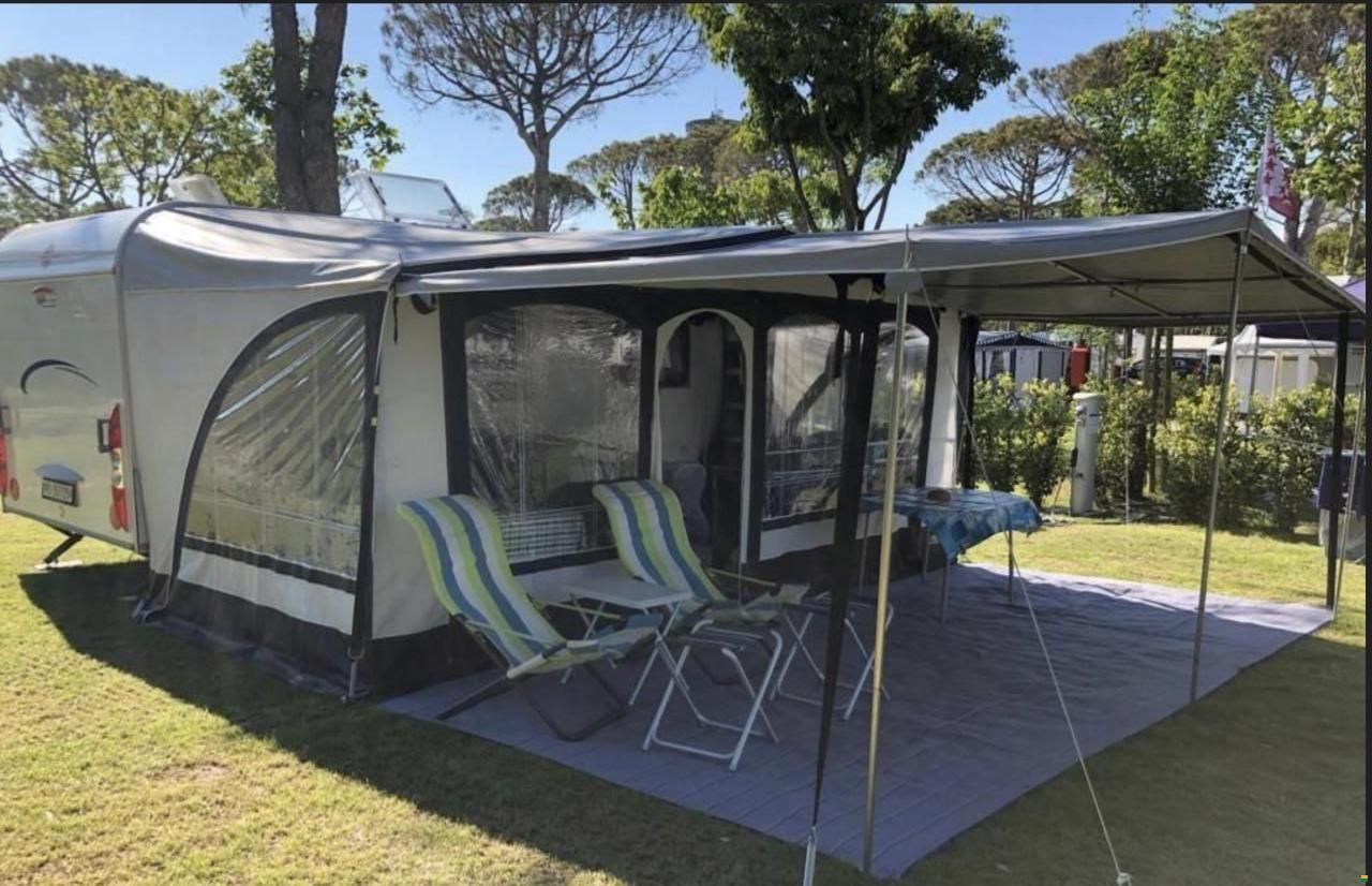 Hobby De Luxe 495 UL