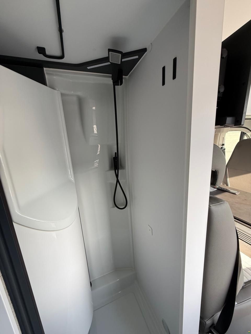 Adria Twin Sports 600 SPB (A) 180 PS