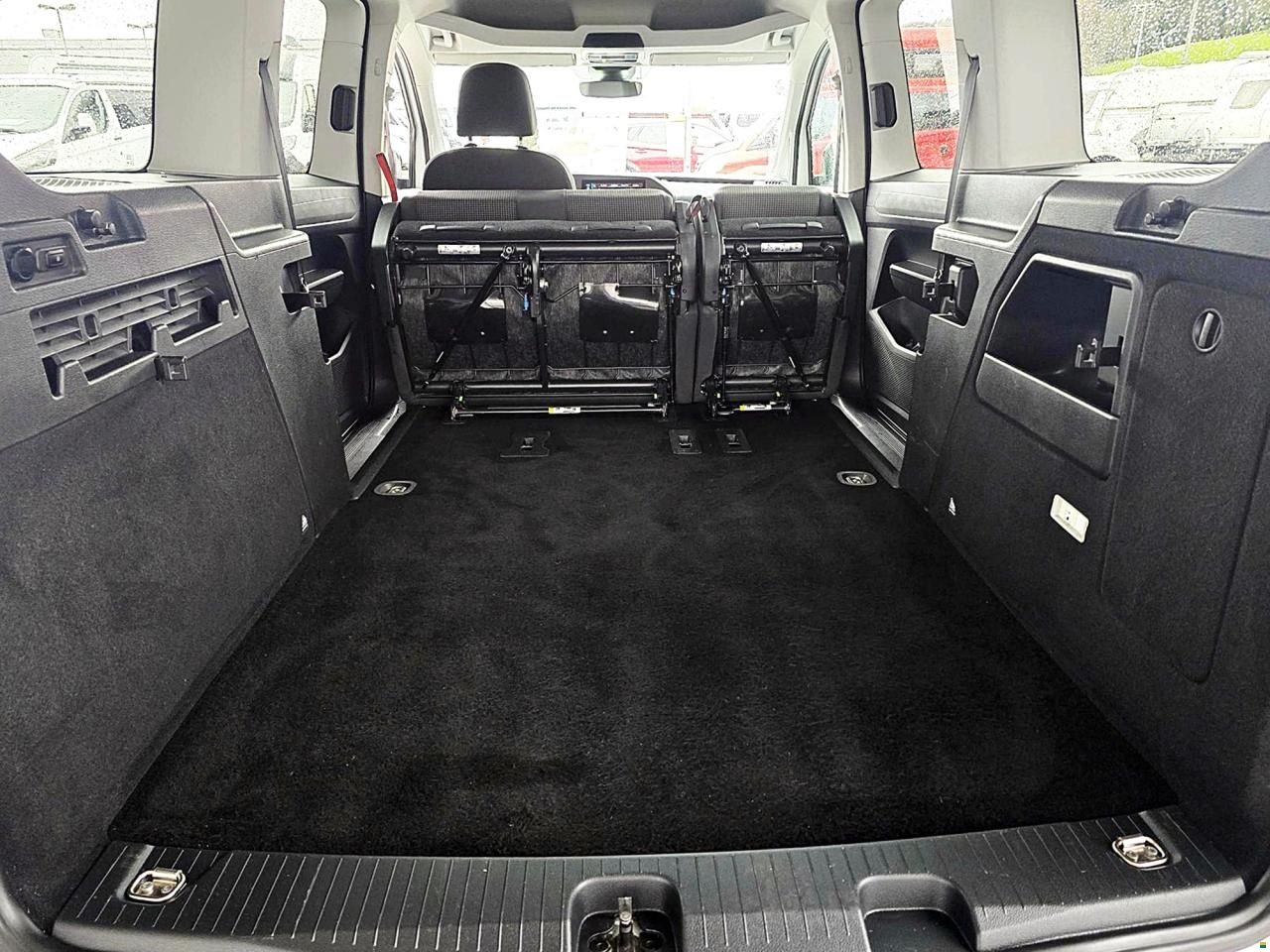 Volkswagen Caddy California Maxi 1.5 TSI DSG