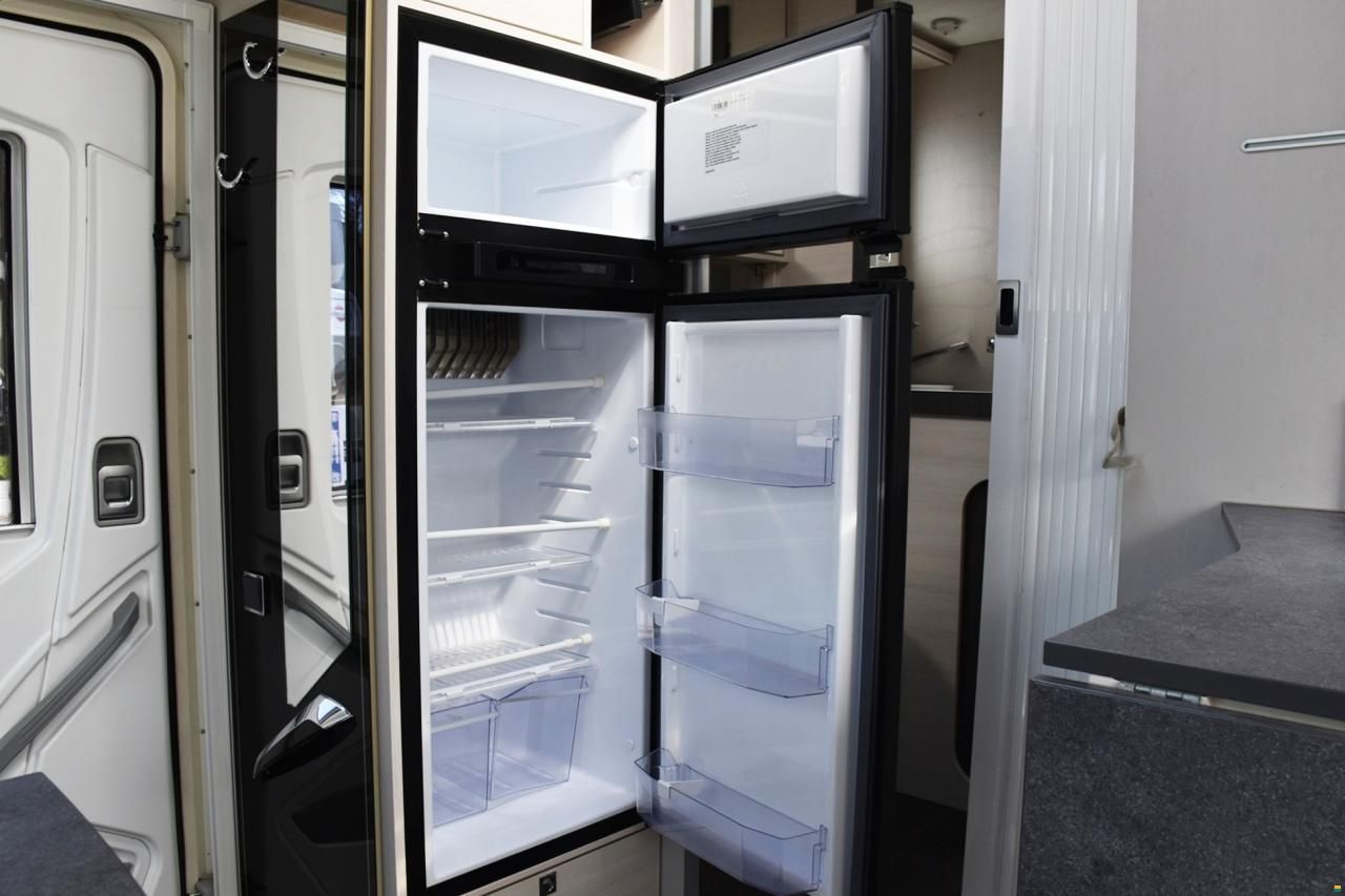 Chausson 650 TITANIUM PREMIUM 2.0 TDCI AUTOMAT