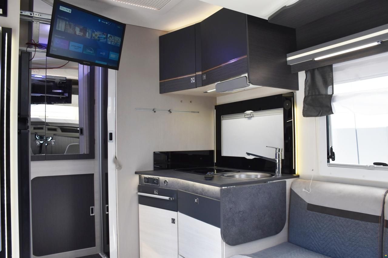 Chausson 650 TITANIUM PREMIUM 2.0 TDCI AUTOMAT