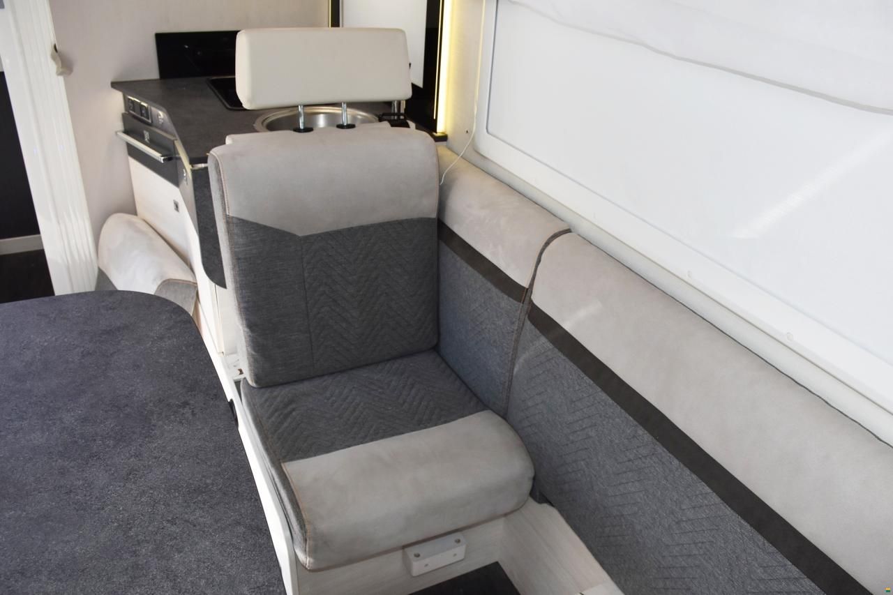 Chausson 650 TITANIUM PREMIUM 2.0 TDCI AUTOMAT