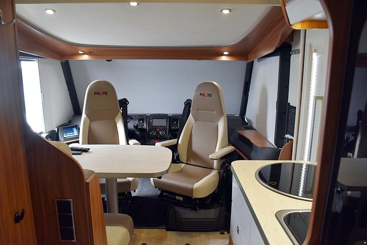 Pilote GALAXY G 600 ESSENTIEL 2.3 MJ