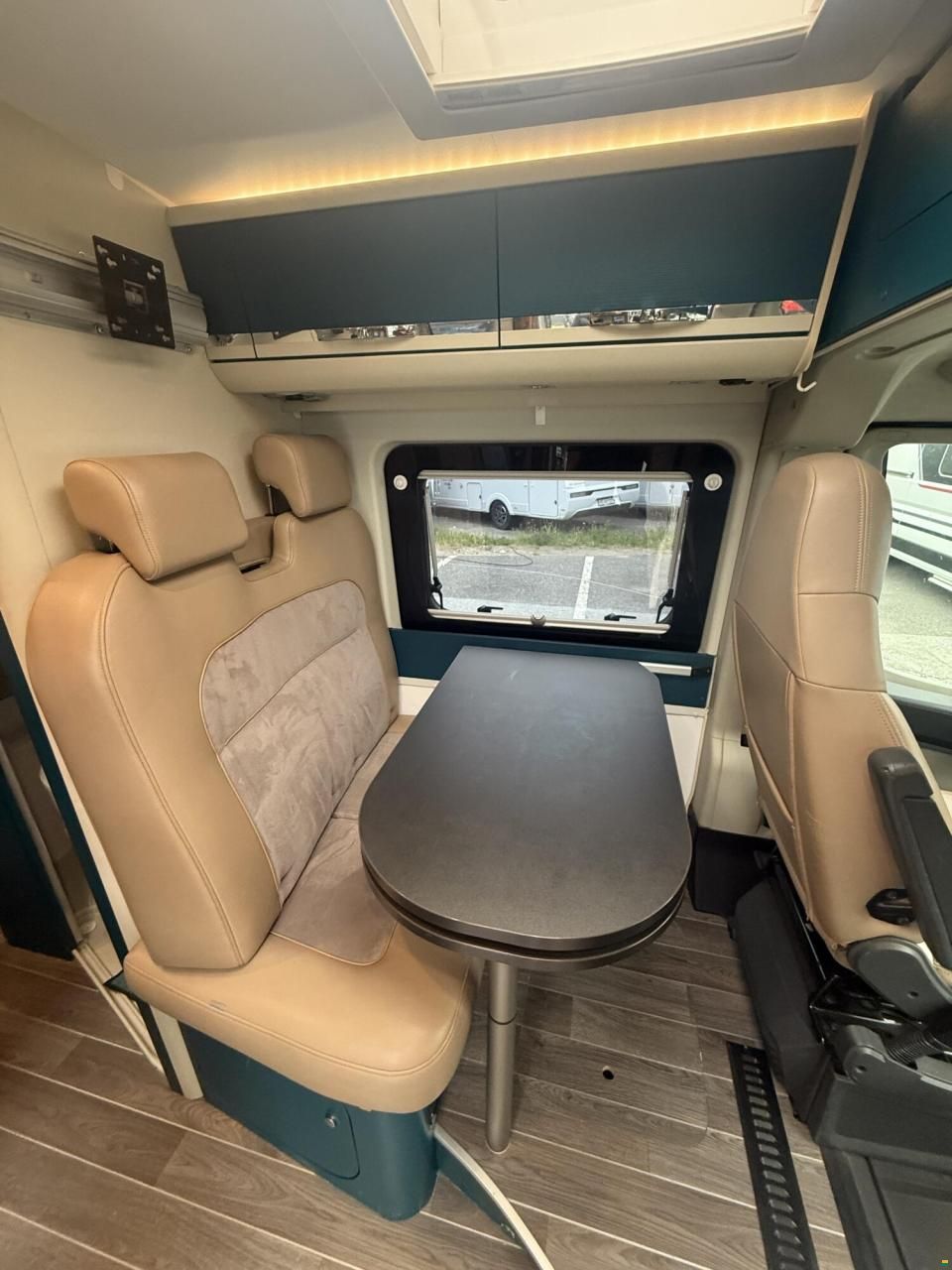 Adria Twin 600 SP Titan