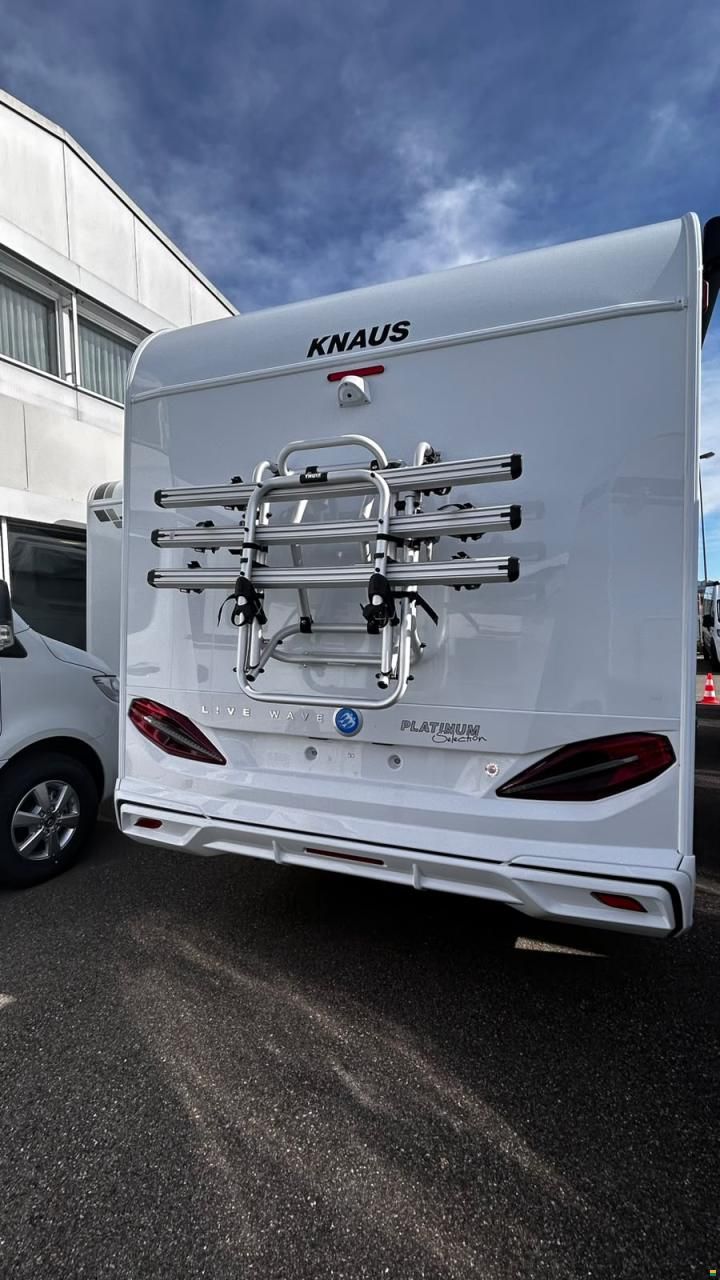 Knaus LiveWave 650 MF Platinum Selection