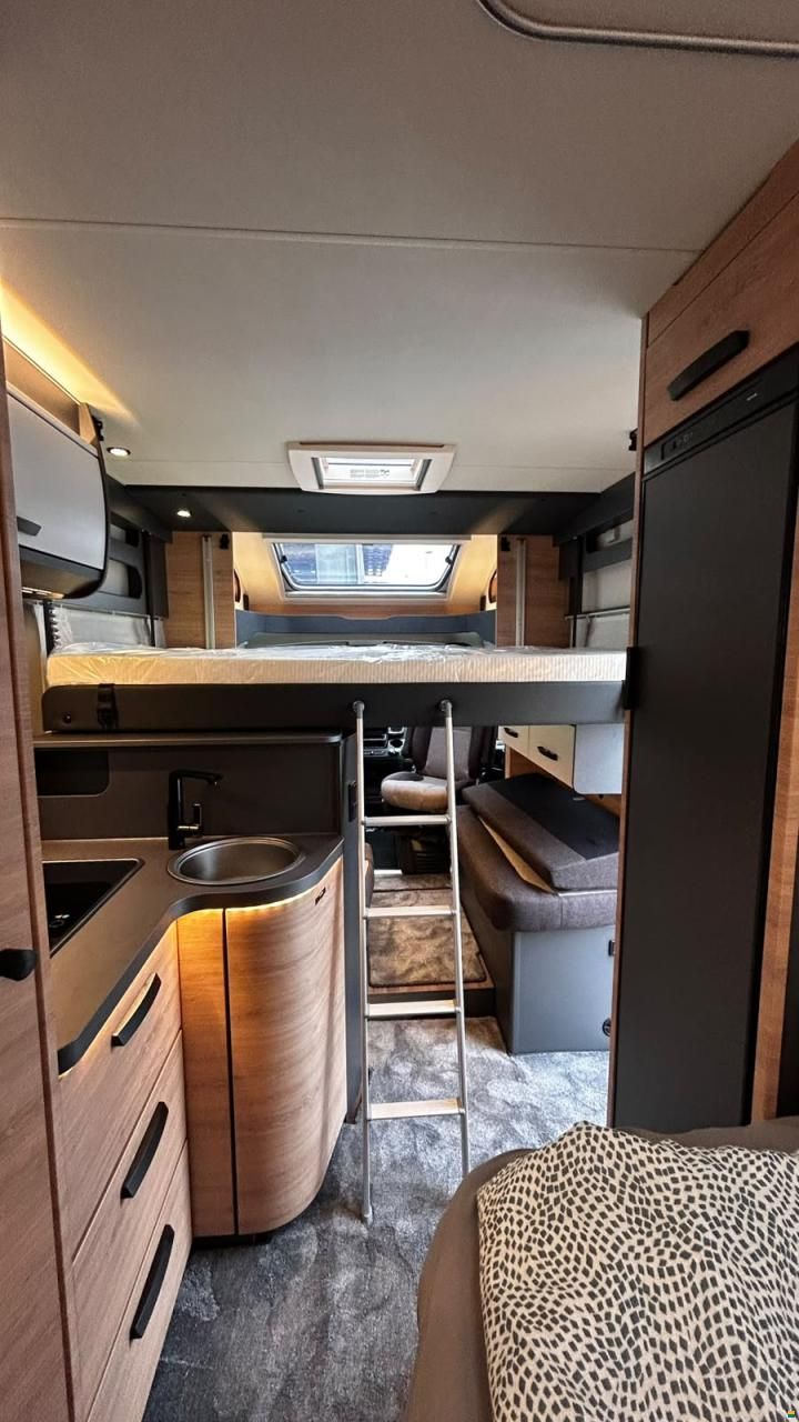 Knaus LiveWave 650 MF Platinum Selection