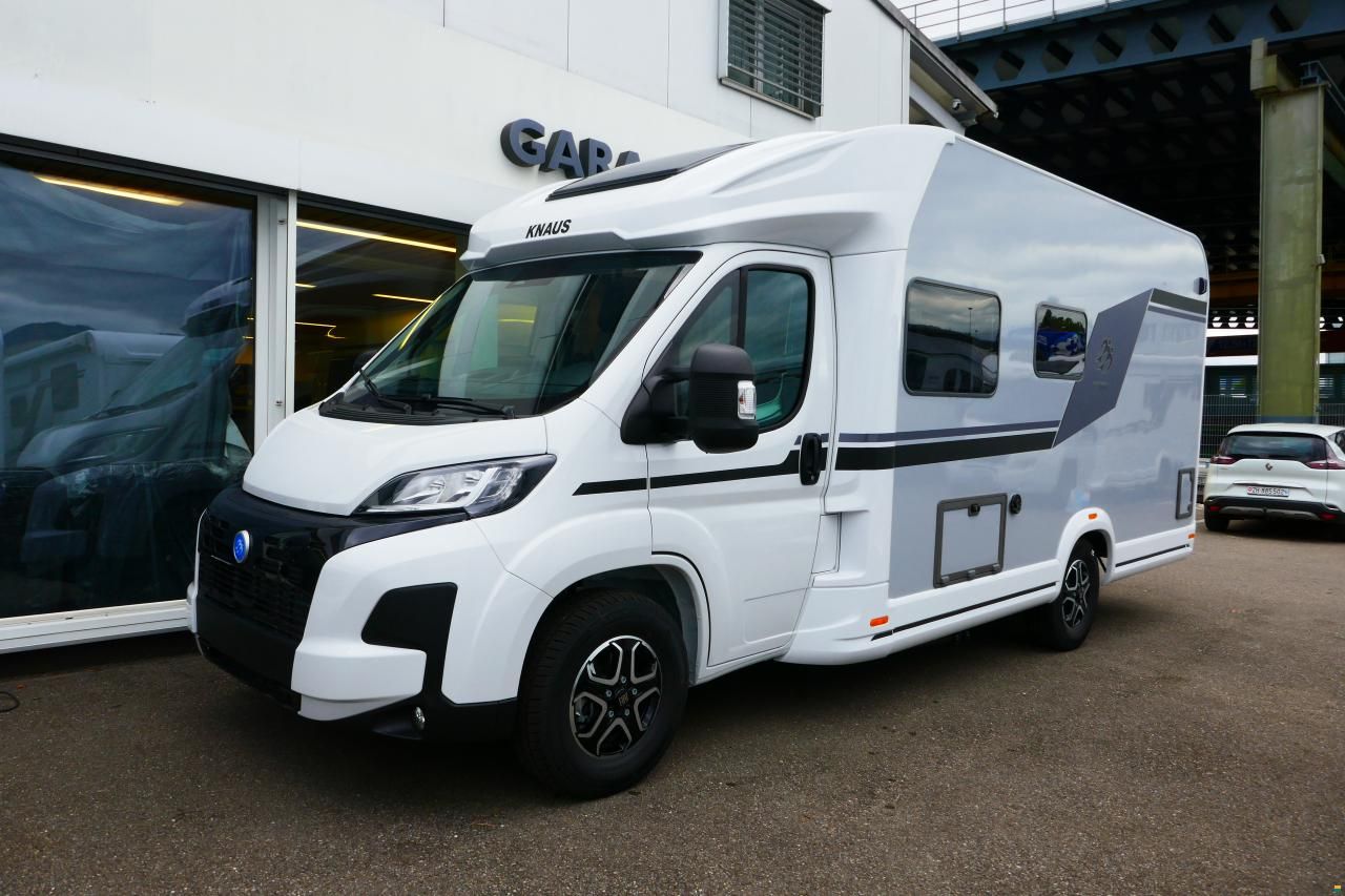Knaus LiveWave 650 MF Platinum Selection