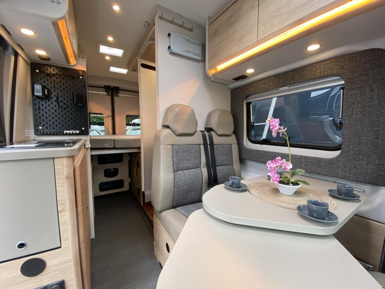 Dethleffs Globetrail, Ford 170PS Automat