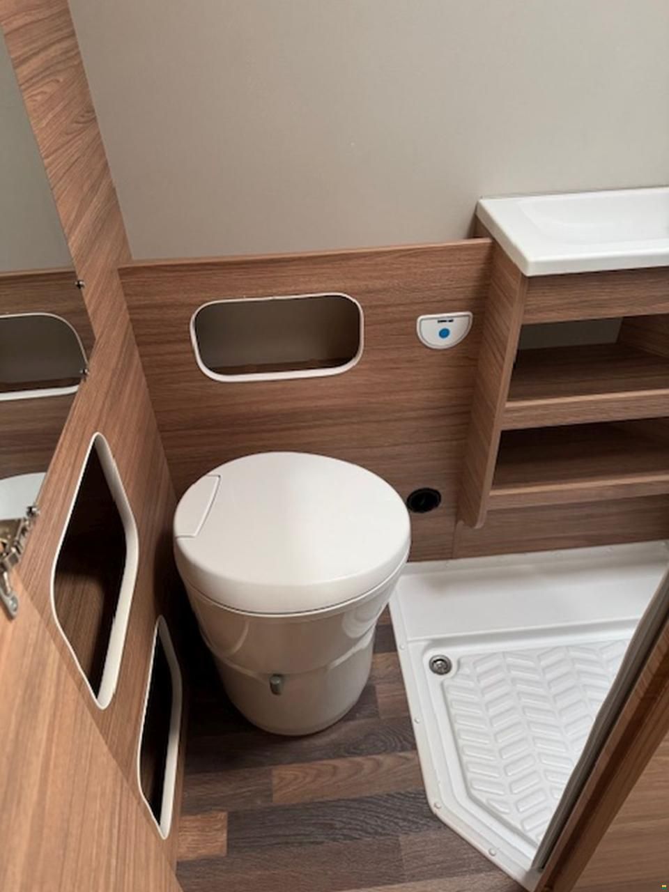 Weinsberg CaraHome 650 DG