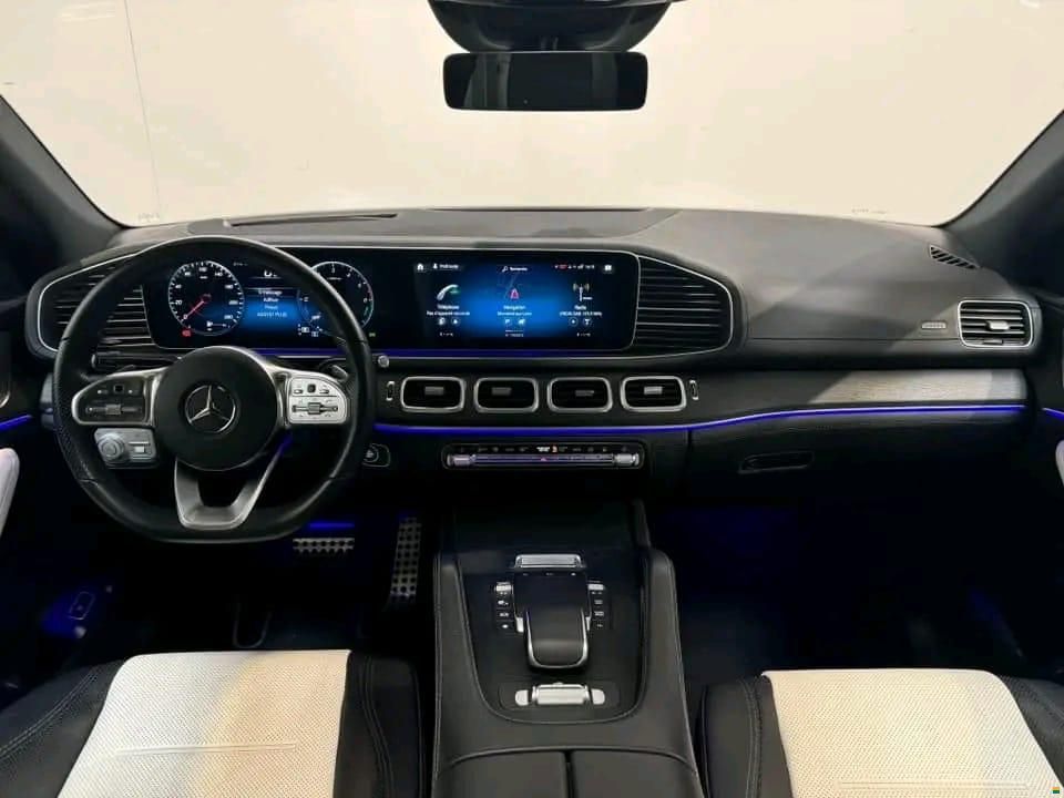 Mercedes Benz