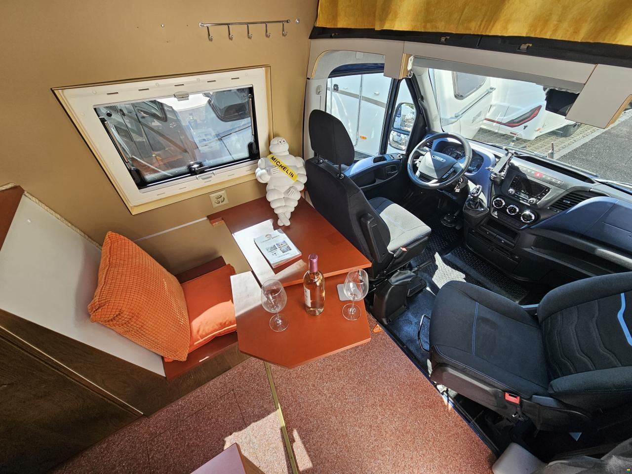 Iveco Daily 35s14V mit Automatikgetriebe, AHK!