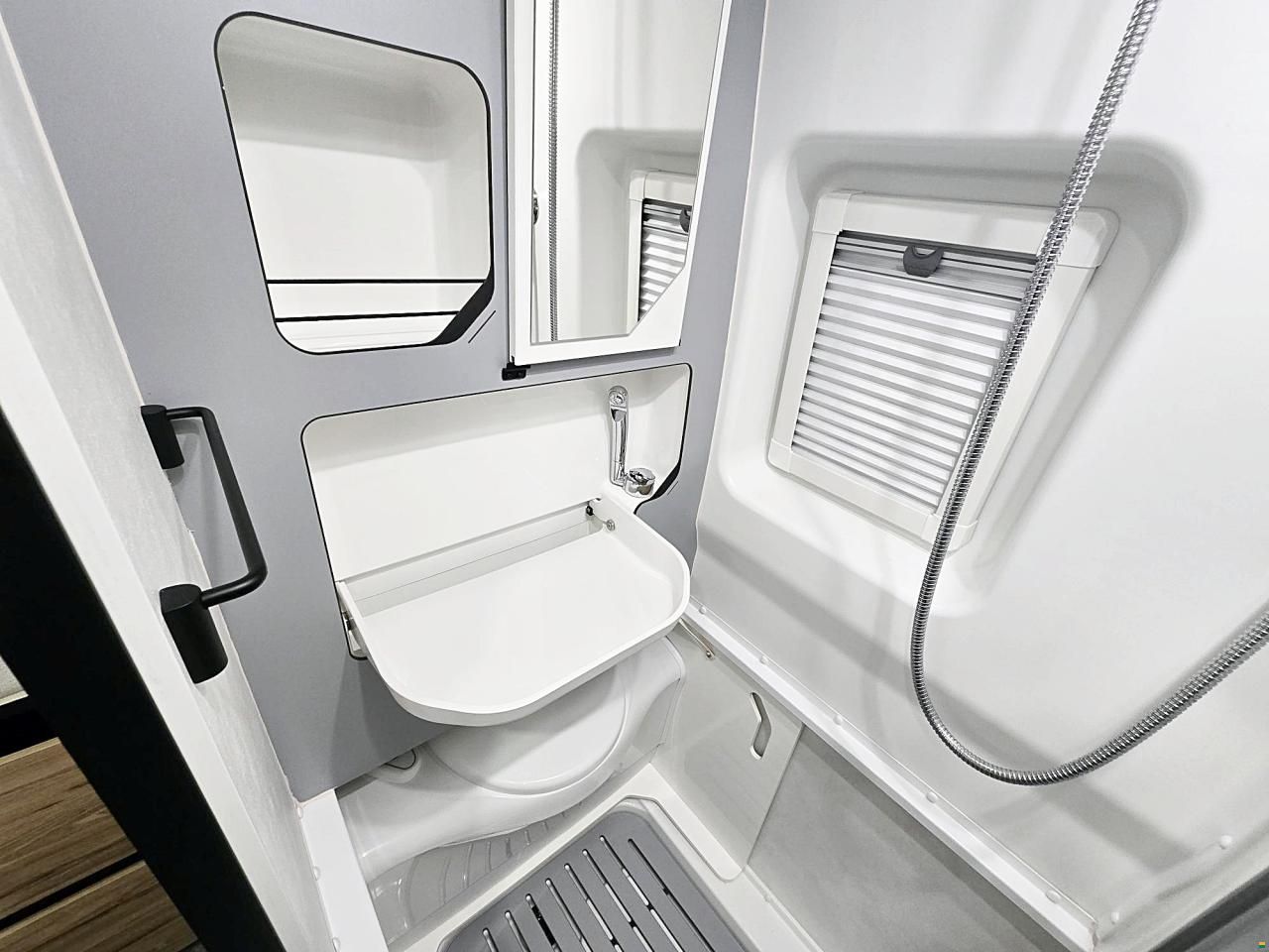Pilote V 600 G-T 2.2 MJ AUTOMAT AUFSTELLDACH