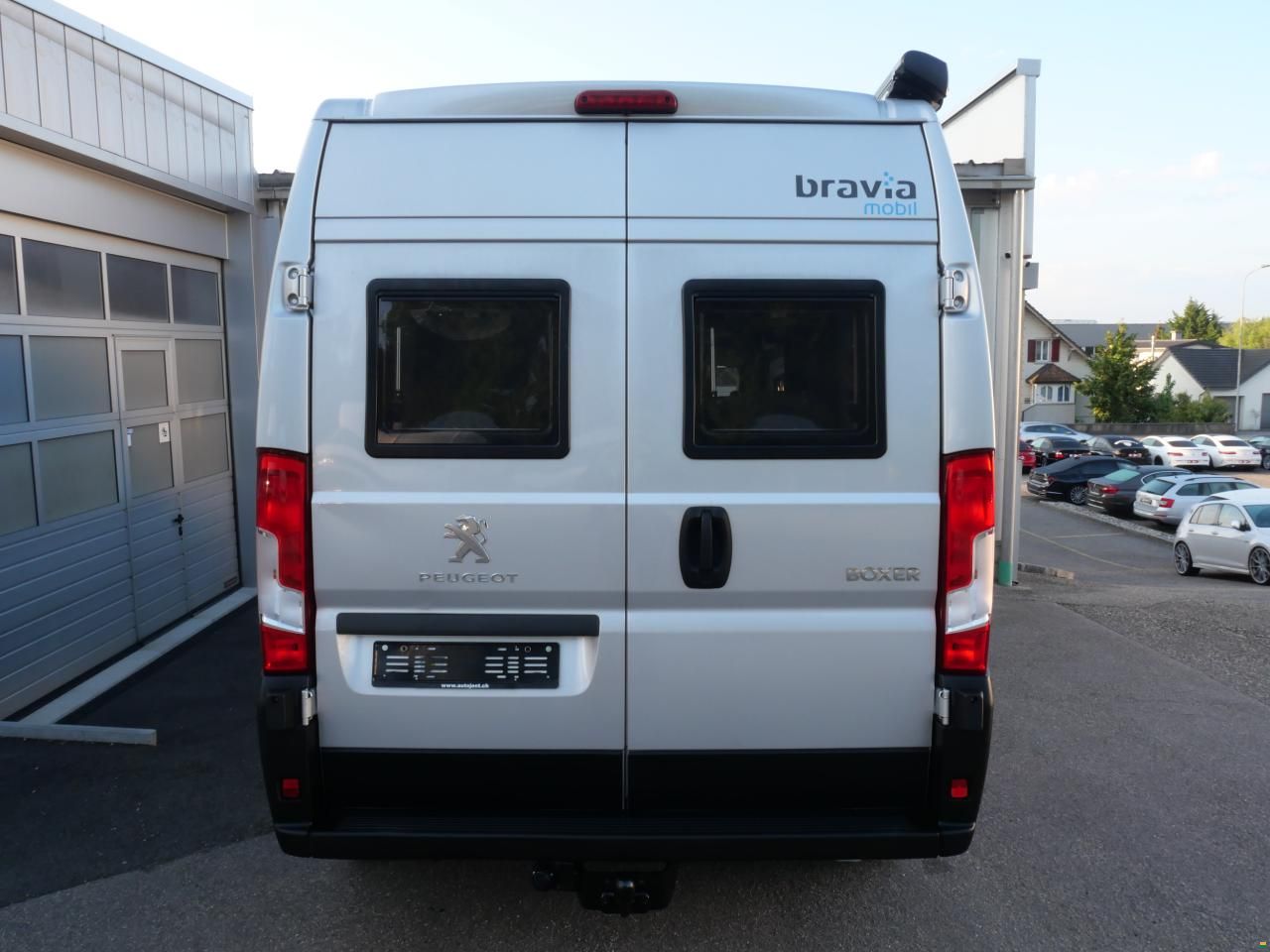 Bravia Mobil Swan 599