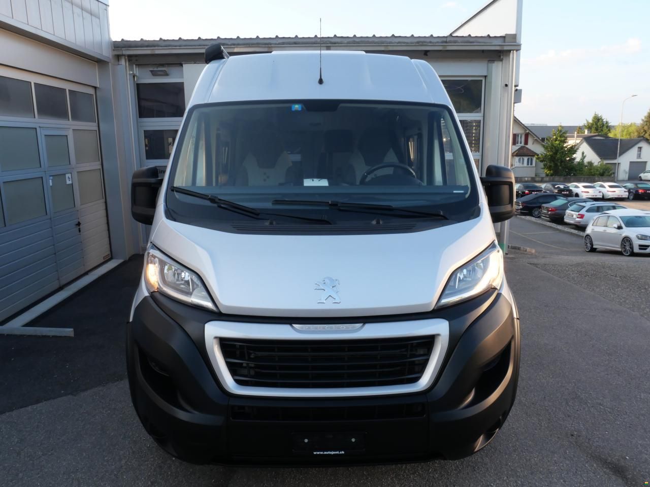 Bravia Mobil Swan 599