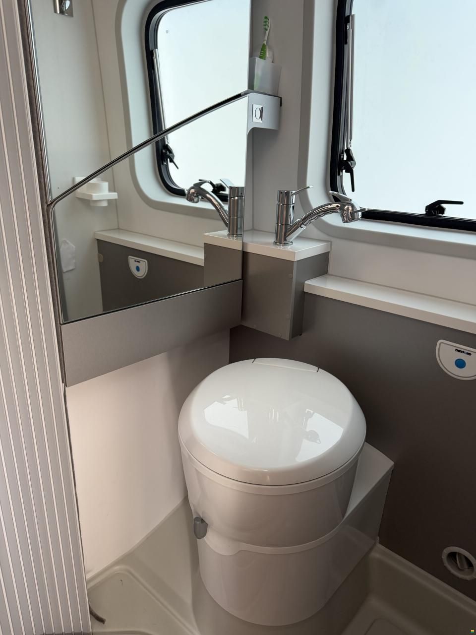 Adria Twin 600SPT