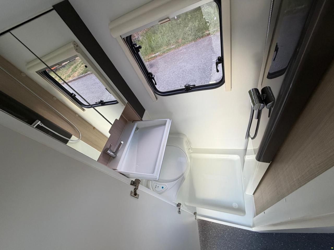 Adria ***ACTIO 391PH*** SEHR GEPLFLEGTER ***