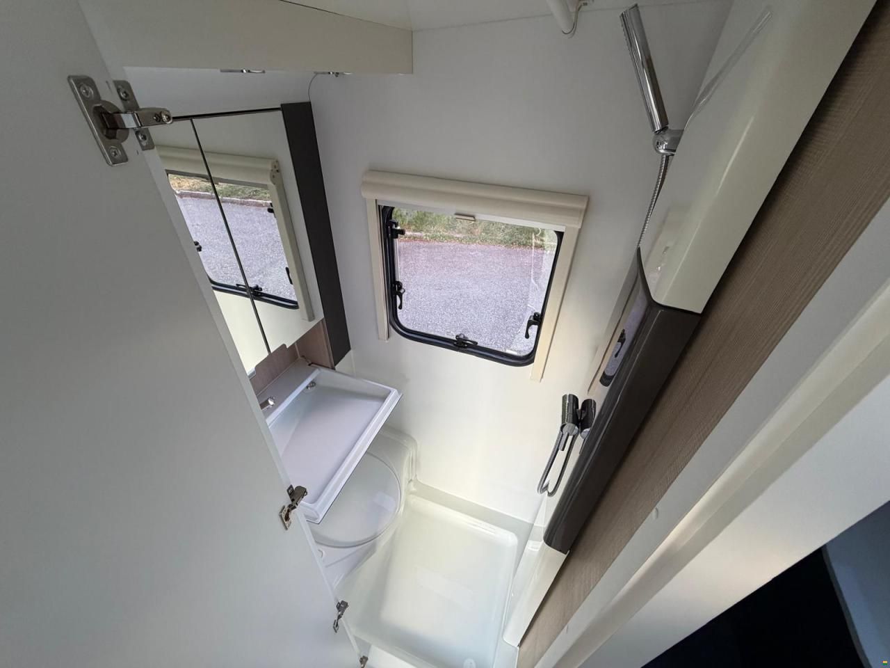 Adria ***ACTIO 391PH*** SEHR GEPLFLEGTER ***