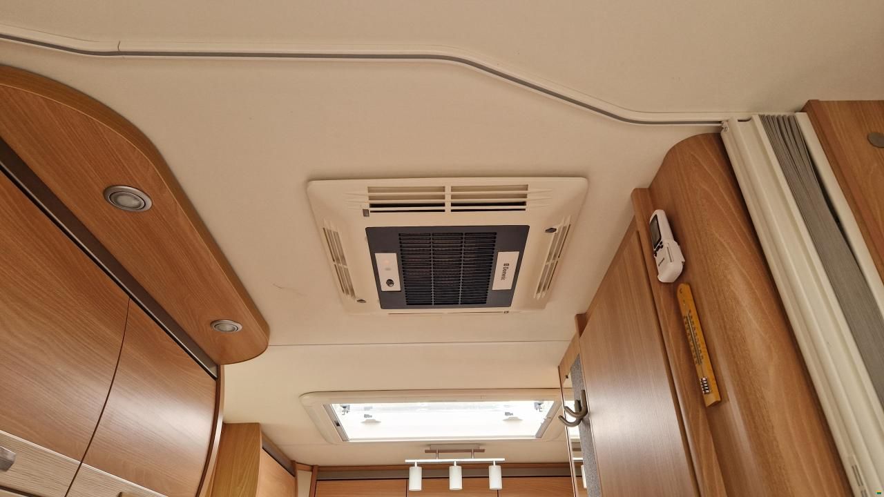 Knaus S&uuml;dwind 460
