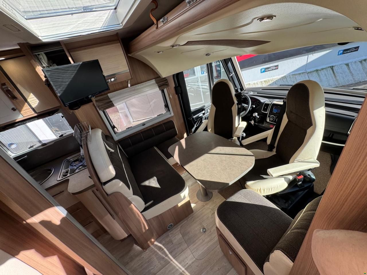 Pilote **GALAXY G690XLC**QUEENSBETT**