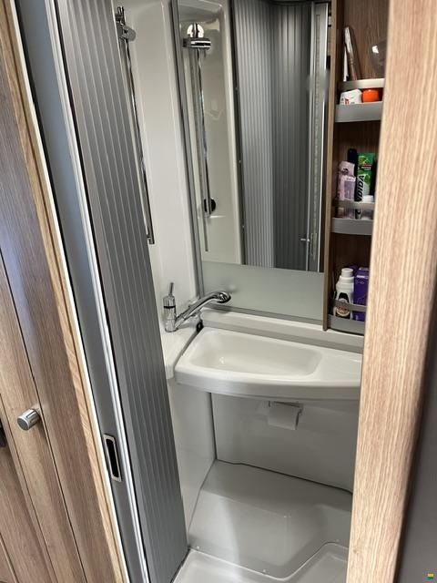 Knaus Sky TI 650 MEG