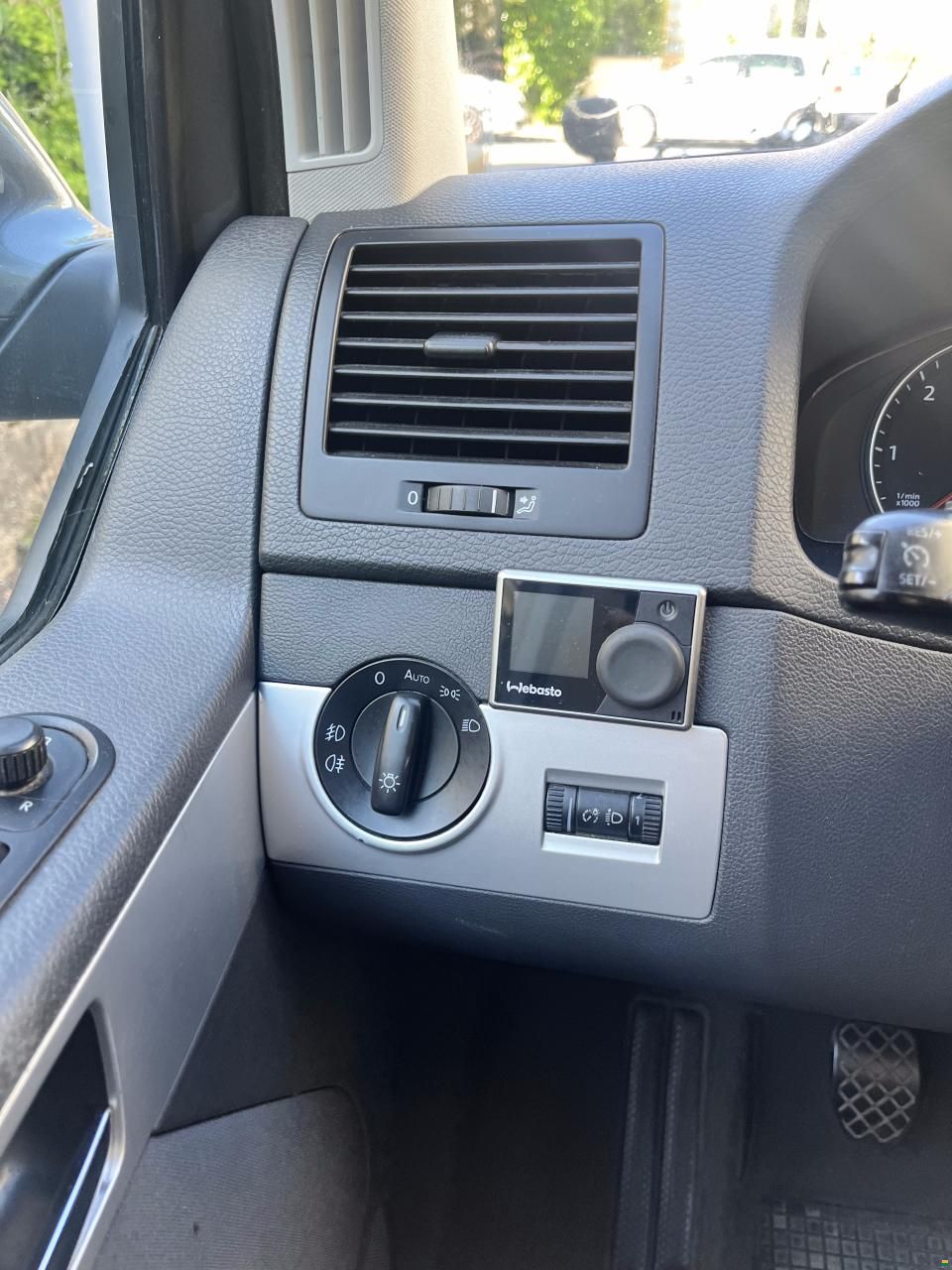 Volkswagen T5 Multivan 2.0 TDI