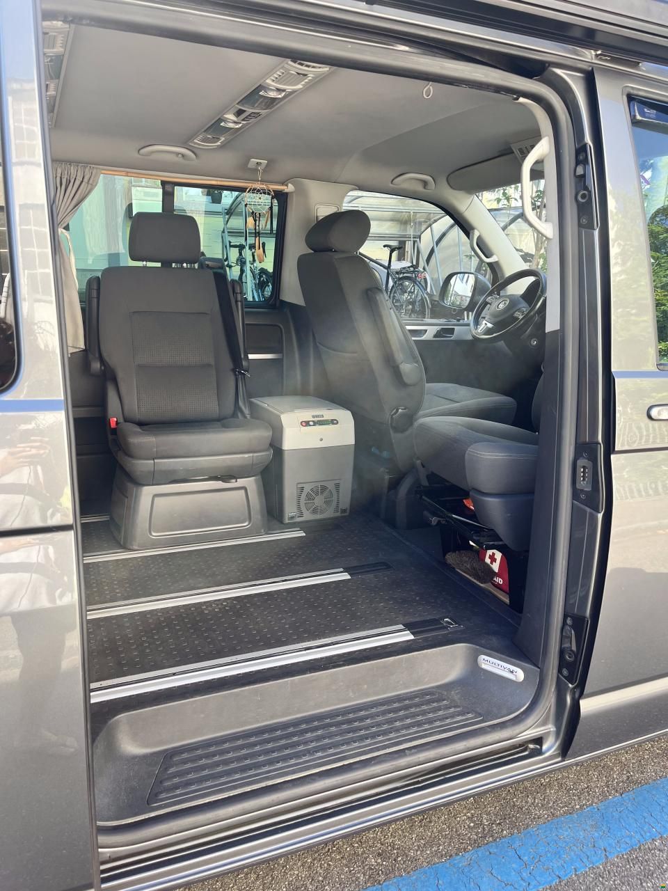 Volkswagen T5 Multivan 2.0 TDI