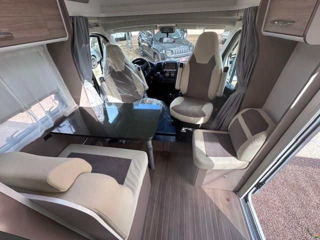 Blucamp Ocean 12