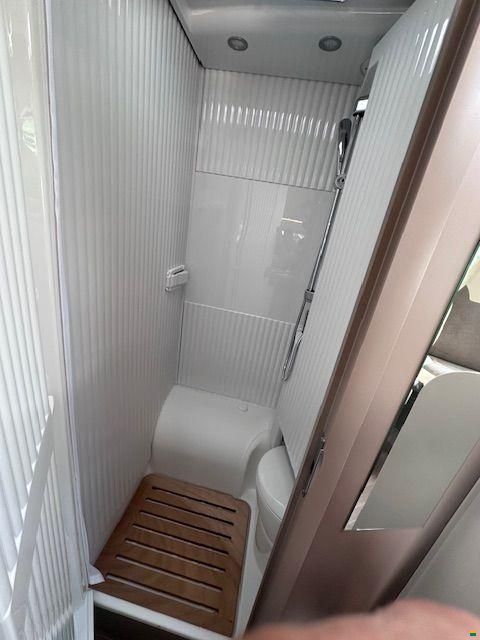 Blucamp Ocean 12