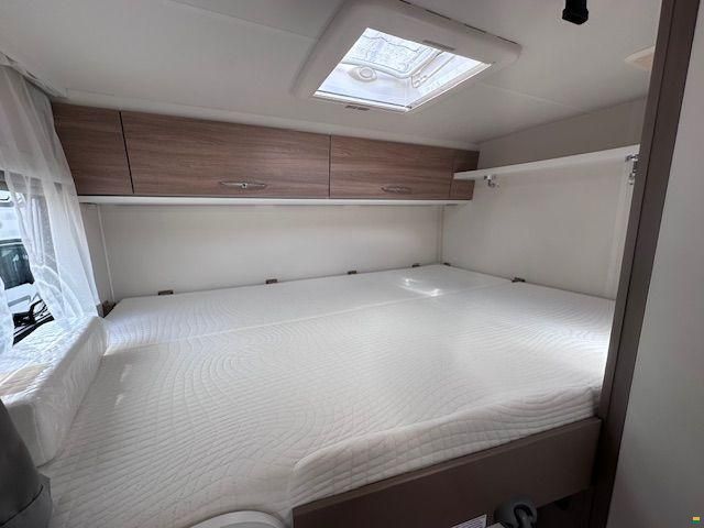 Blucamp Ocean 12