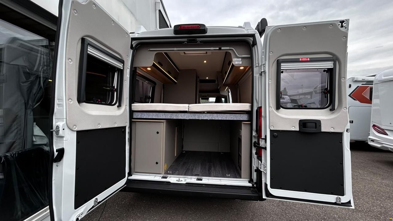Weinsberg CaraBus Grey 600 ME Edition Fire