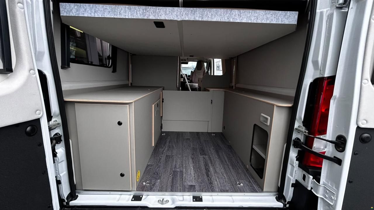 Weinsberg CaraBus Grey 600 ME Edition Fire