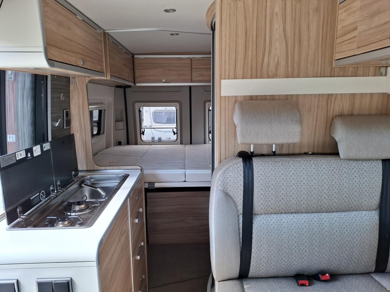 Hymer AYERS ROCK