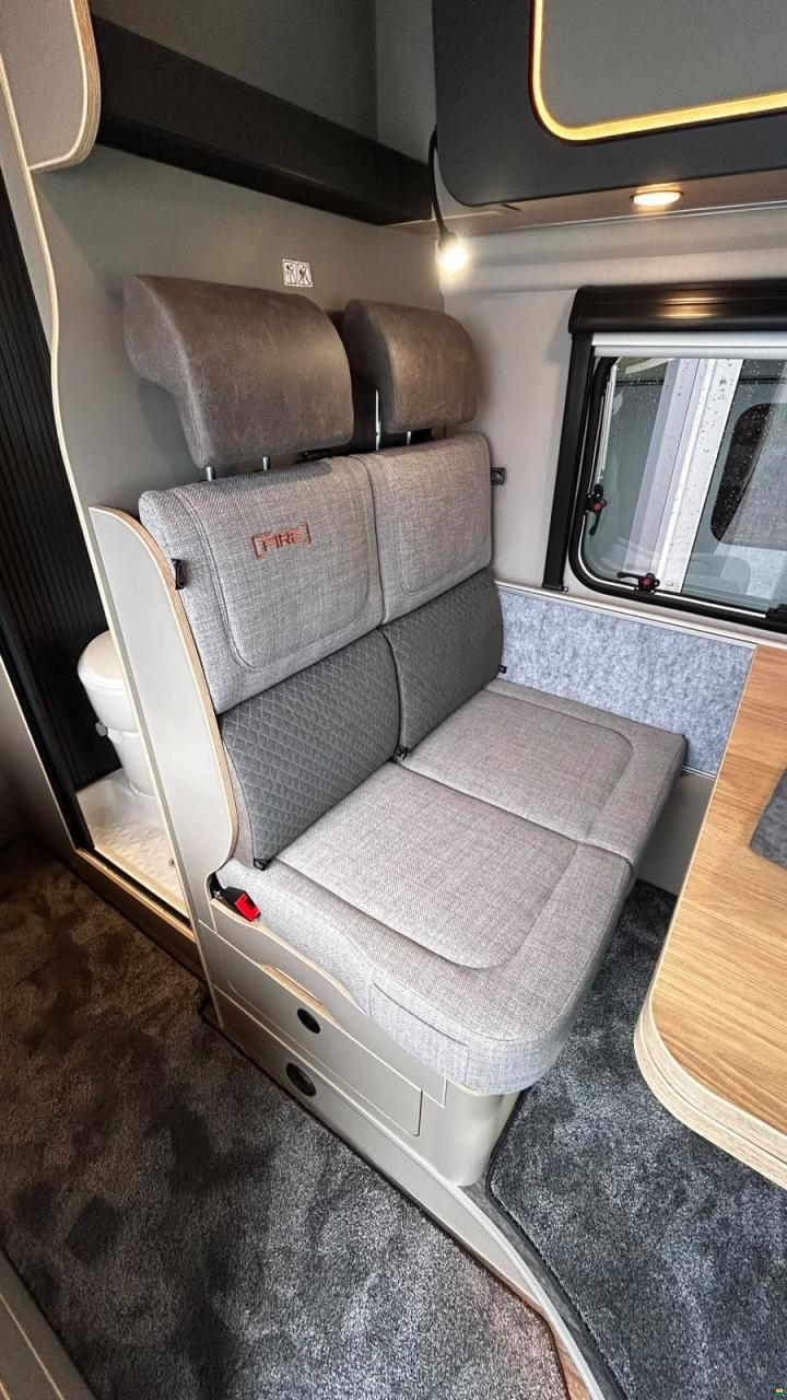 Weinsberg CaraBus Grey 600 MQ Ed. Fire