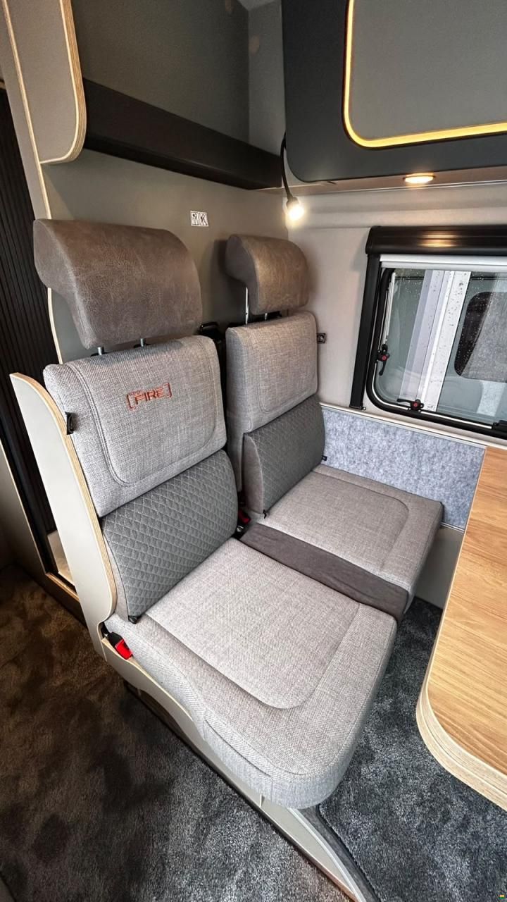 Weinsberg CaraBus Grey 600 MQ Ed. Fire