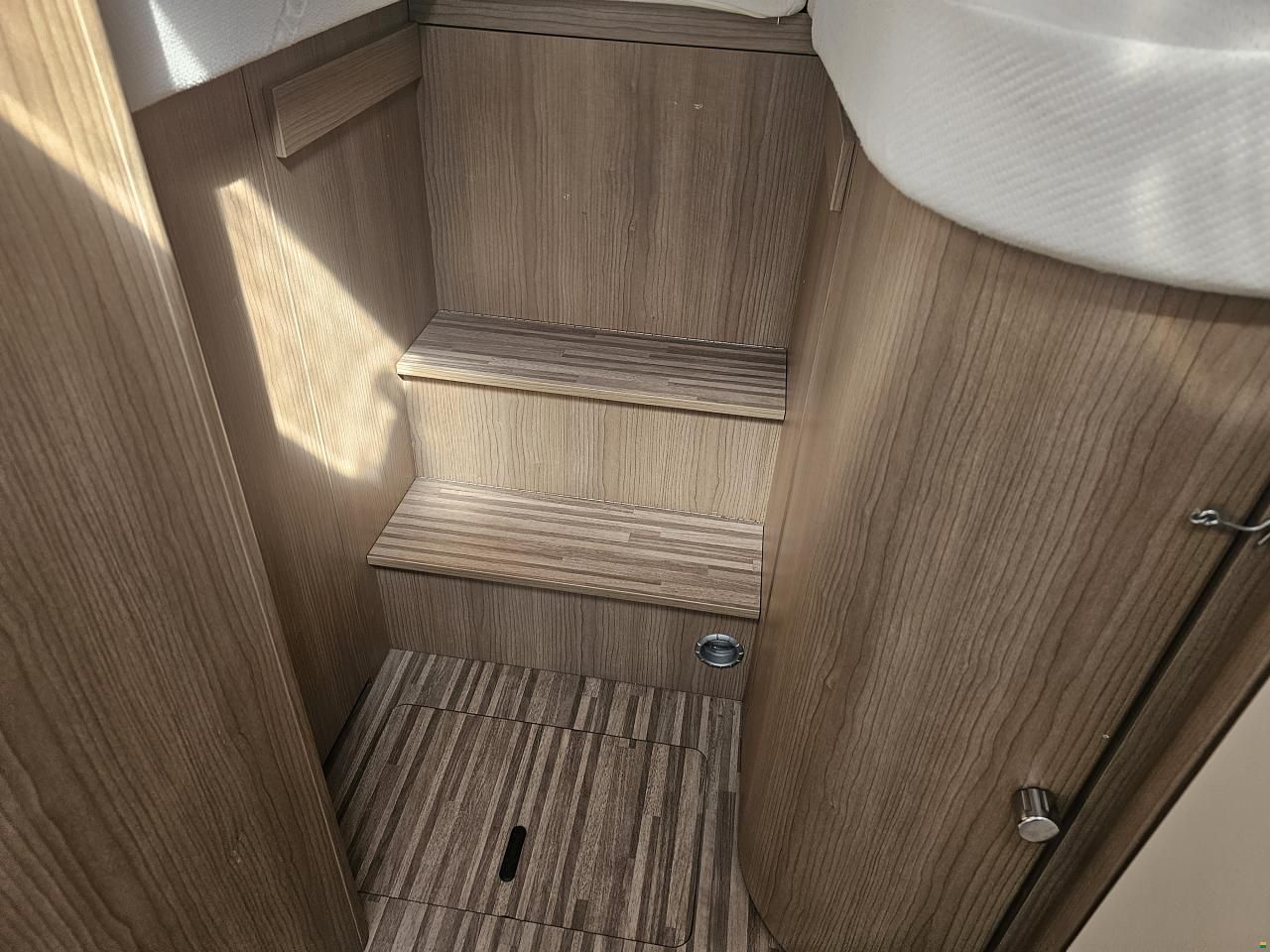 Malibu I 460 ( by Cathago )