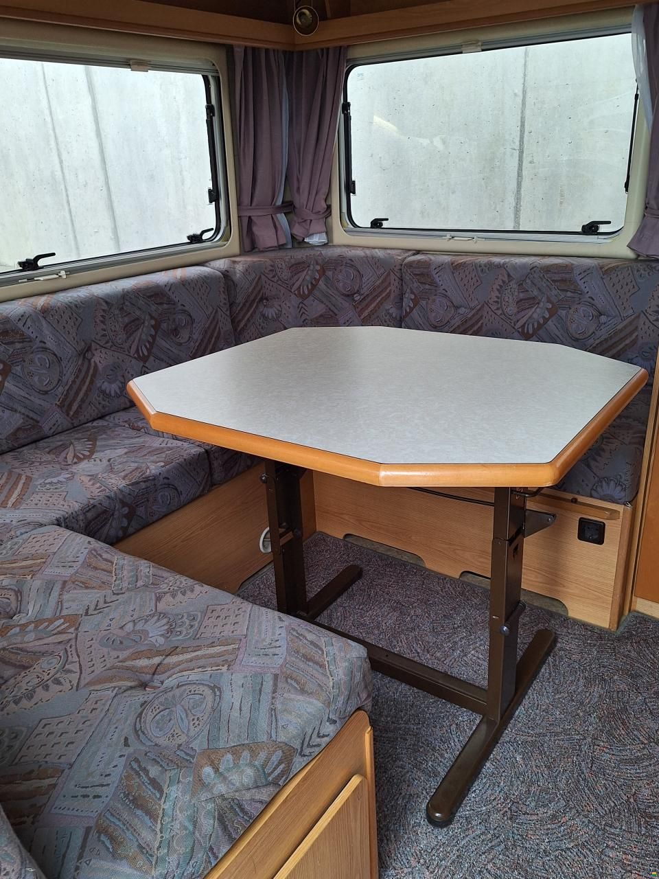 Eura Mobil 460 TU