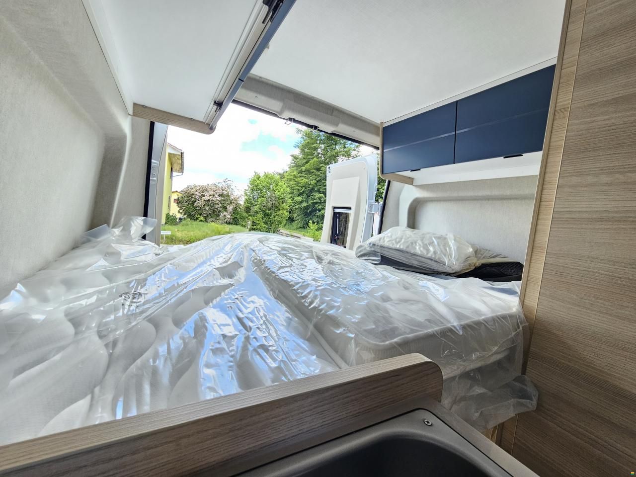 Challenger V114S mit Doppelbett & Schlafdach!