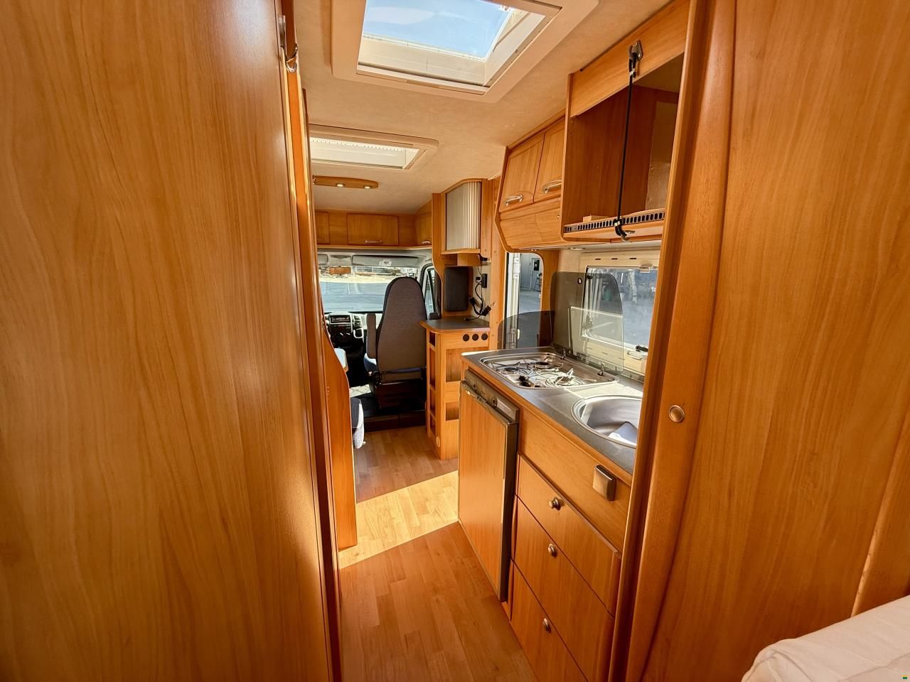Adria Coral 660SL -L&auml;ngsbetten -Garage