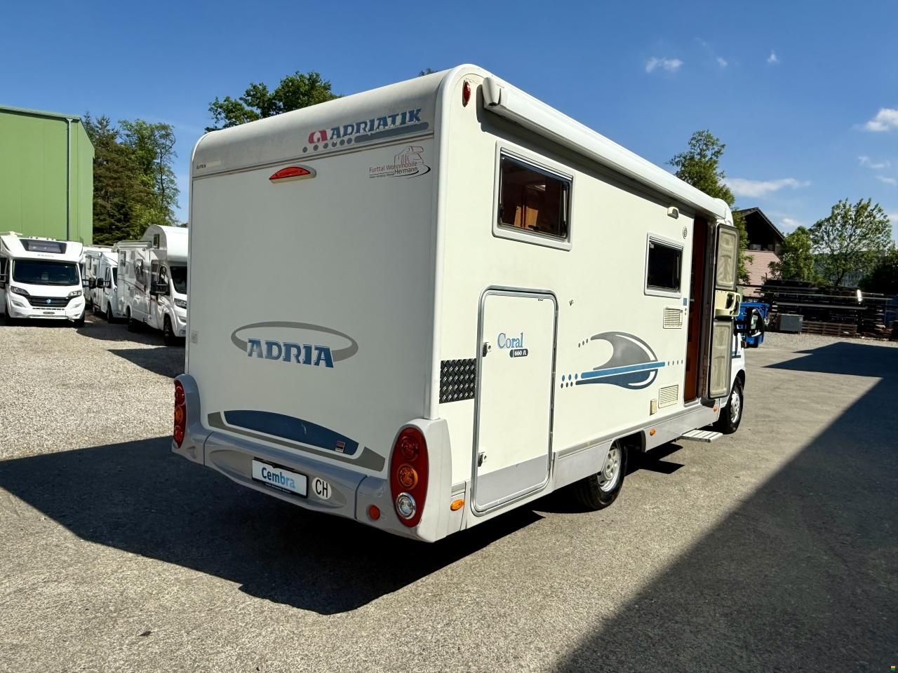 Adria Coral 660SL -L&auml;ngsbetten -Garage