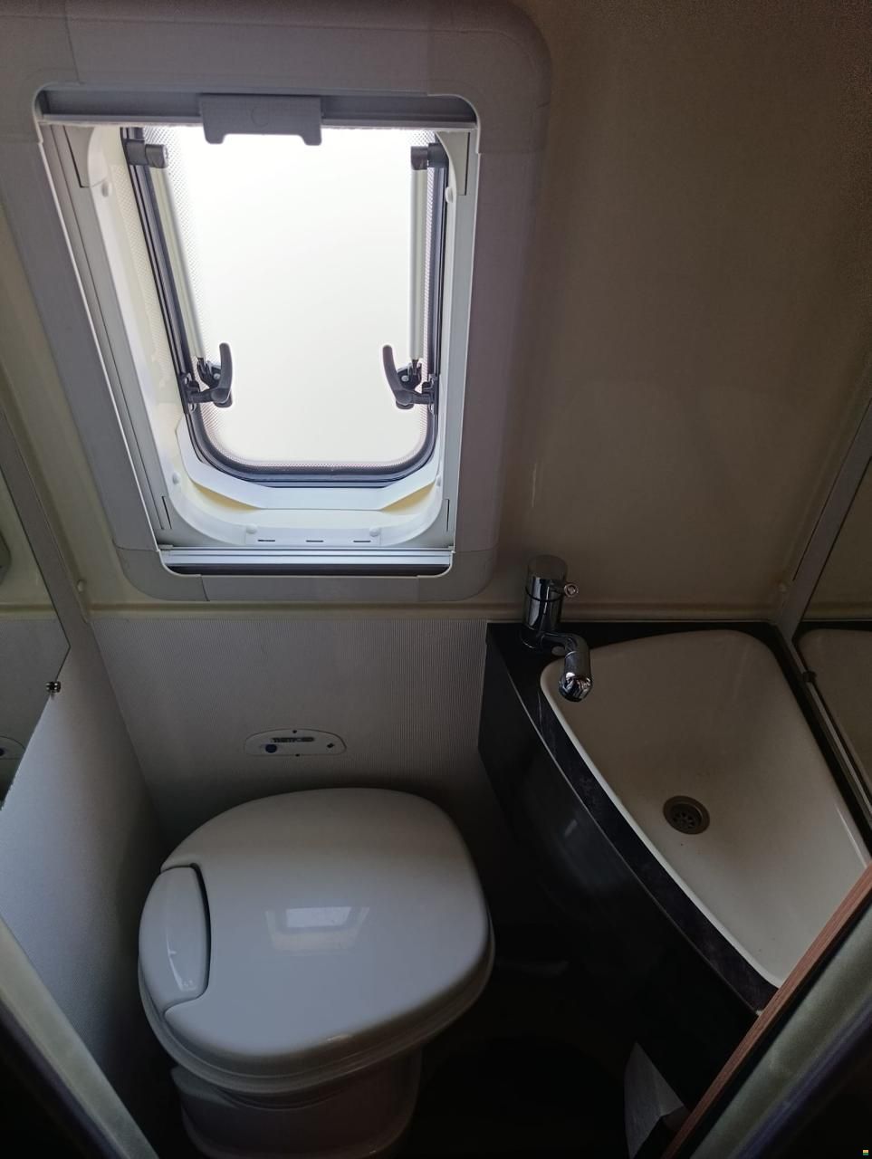 Knaus K 250L